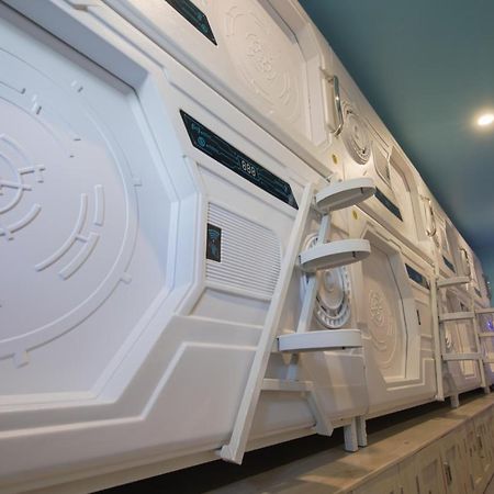 Capsule Inn Bali Legian  Luaran gambar