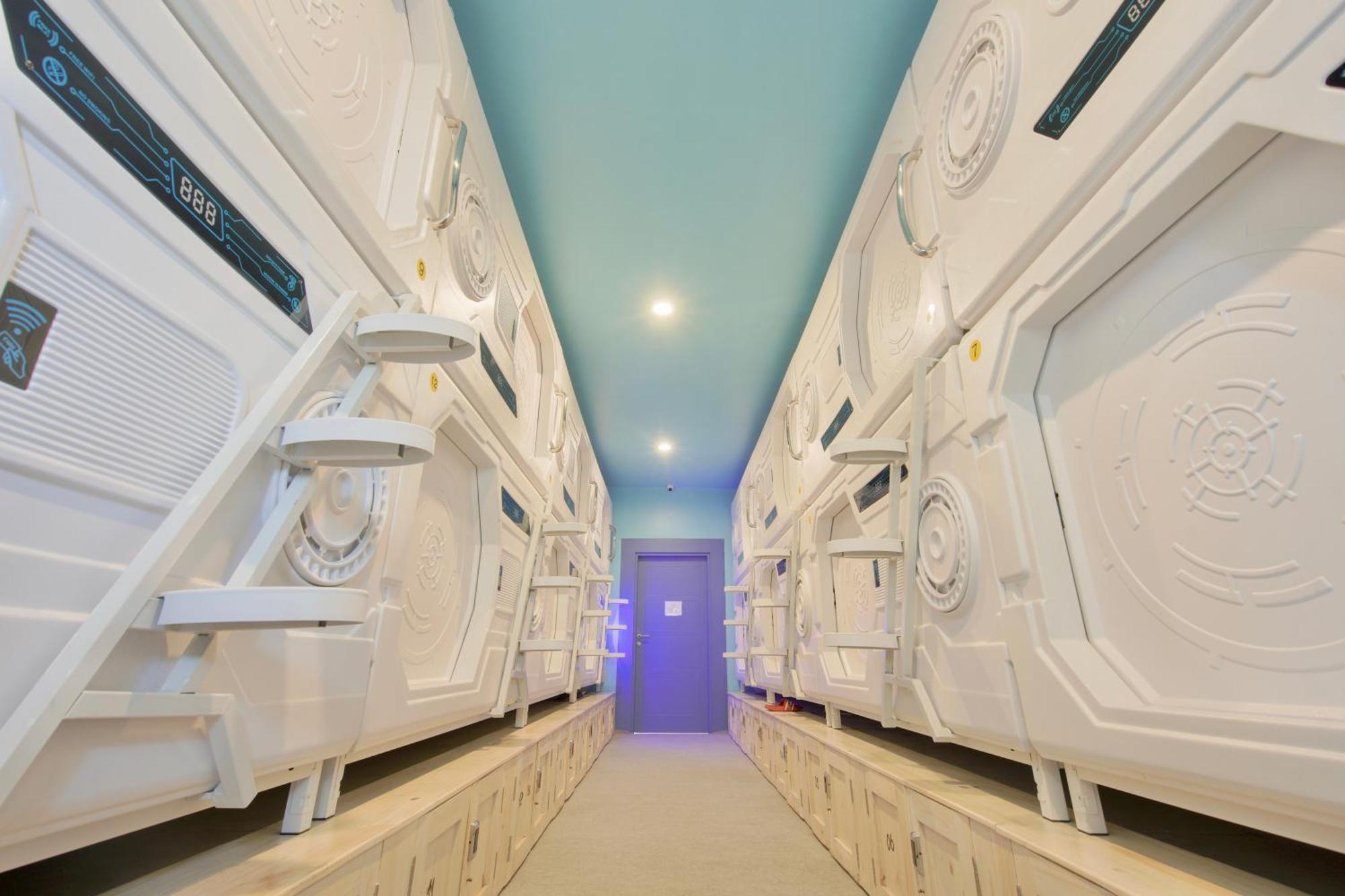 Capsule Inn Bali Legian  Luaran gambar
